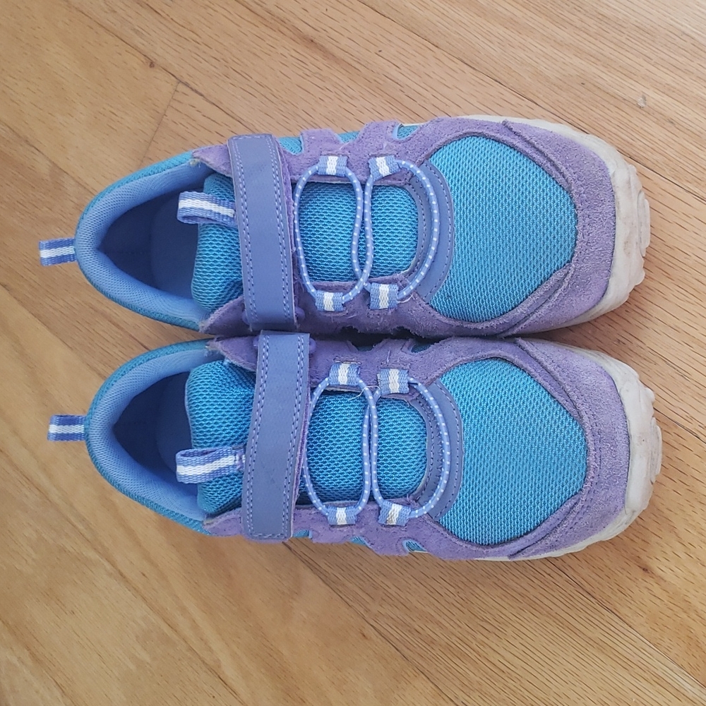 Children's hiking shoes